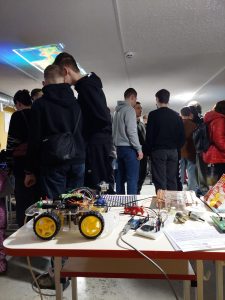 Кафедра АПОТ на фестивалі TechFest NURE: торкаючись майбутнього!